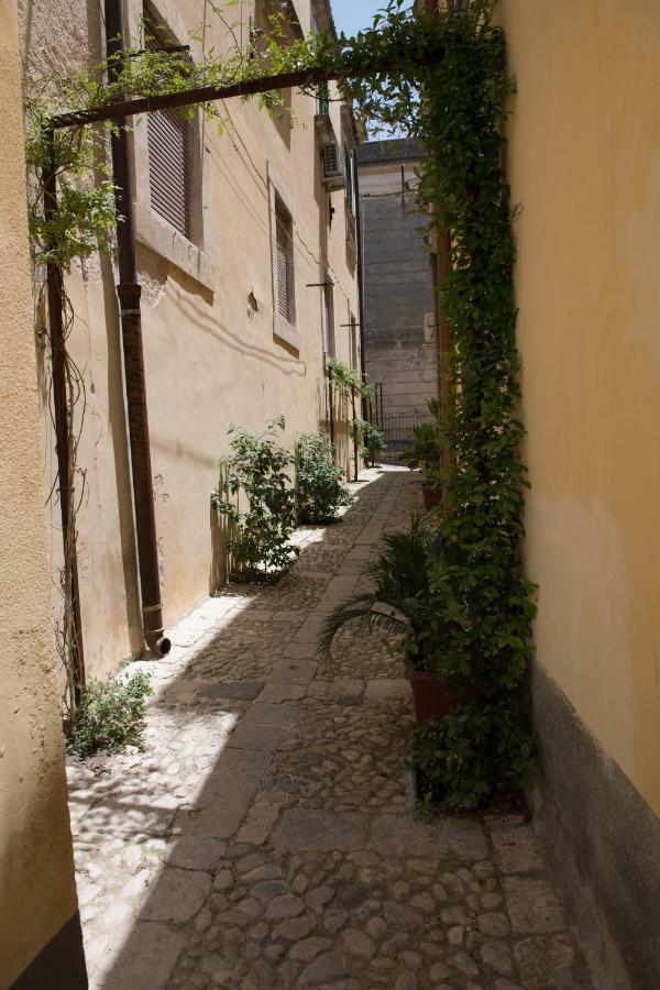 Qui Ed Ora,Guest House. Noto Eksteriør billede